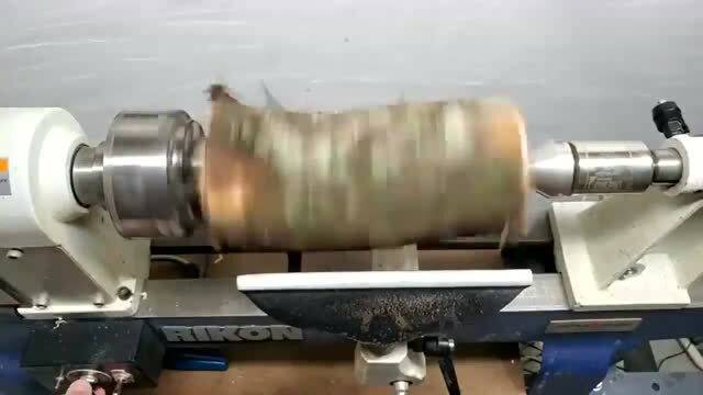 成本十幾塊的木頭，小伙加工后變成幾十塊——木竹材加工機(jī)械的神奇魔力
